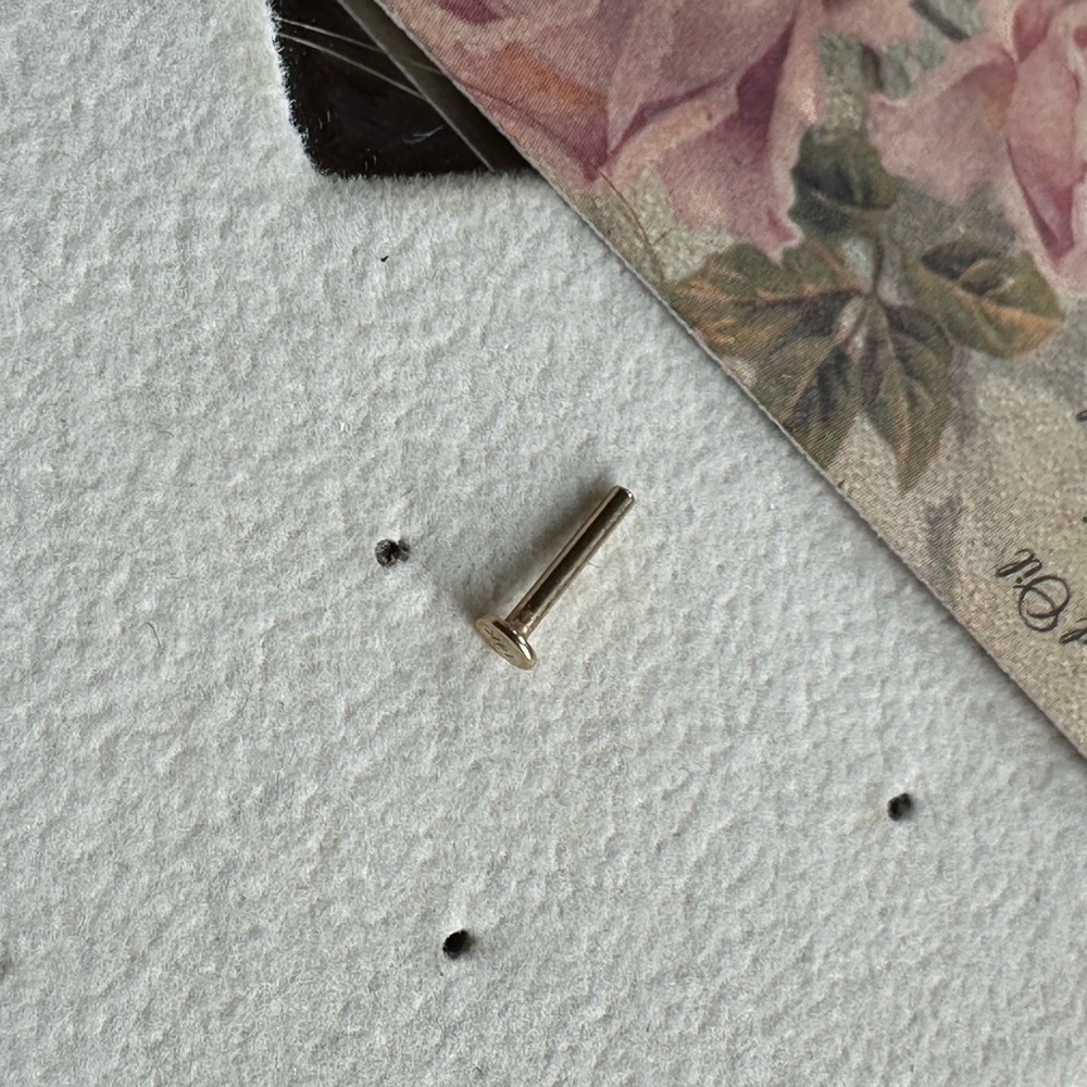 14K Solid Gold 16G Internally Threaded flat back Post